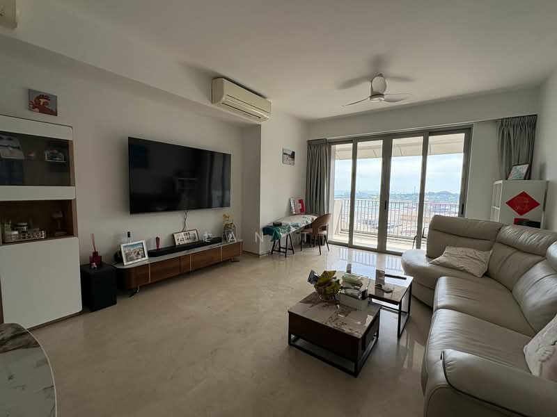 V on Shenton, 5 Shenton Way, 3 Bedrooms, 1,528 sqft, Condominium For Sale, by Alan Tan, 500157498 - Living Room - PropertyGuru.com.sg