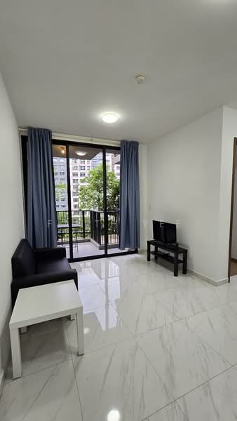 Le Quest, 12 Bukit Batok Street 41, 1 Bedroom, 495 sqft, Condominium For Rent, by Faith Yee, 500157504 - Living Room - PropertyGuru.com.sg