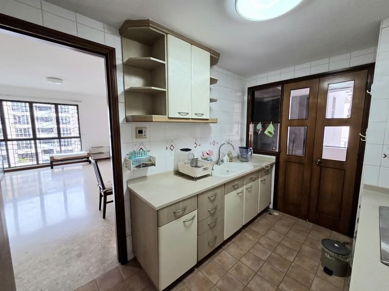 The Florida, 76 Hougang Avenue 7, 3 Bedrooms, 1,292 sqft, Condominium For Rent, by Jeff Huang, 500157509 - Kitchen - PropertyGuru.com.sg