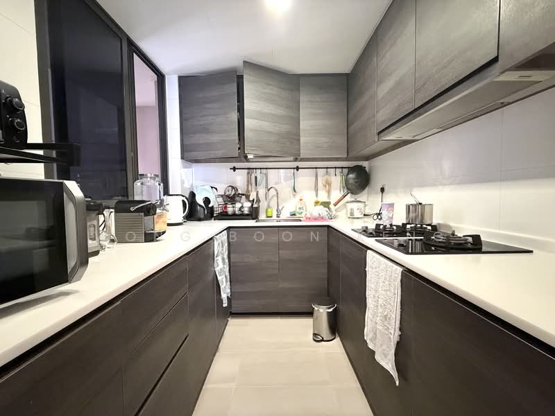 Sims Urban Oasis, 18 Sims Drive, 3 Bedrooms, 1,033 sqft, Condominium For Rent, by Wong Boon Keng, 500157511 - Kitchen - PropertyGuru.com.sg