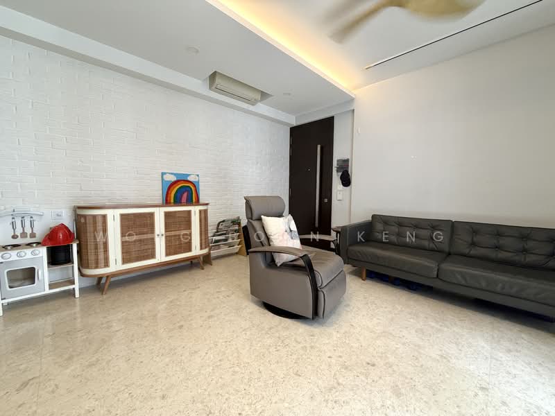 Sims Urban Oasis, 18 Sims Drive, 3 Bedrooms, 1,033 sqft, Condominium For Rent, by Wong Boon Keng, 500157511 - Living Room - PropertyGuru.com.sg