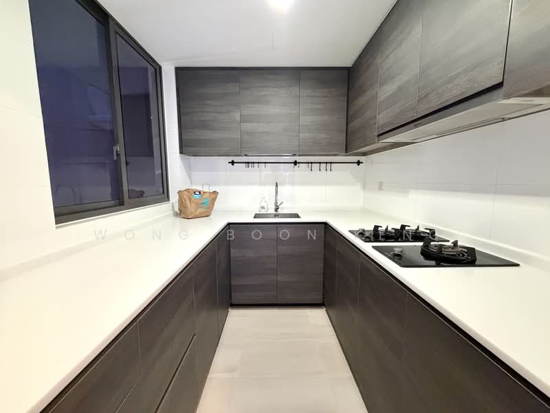 Sims Urban Oasis, 18 Sims Drive, 3 Bedrooms, 1,033 sqft, Condominium For Rent, by Wong Boon Keng, 500157511 - Kitchen - PropertyGuru.com.sg