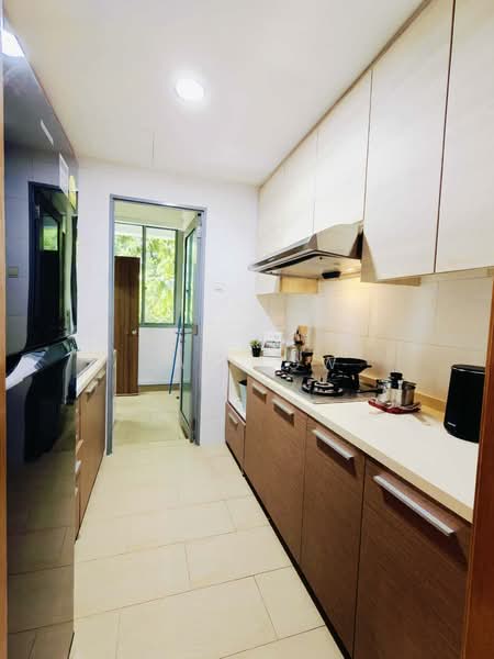 Carabelle, 67 West Coast Way, Room Rental, 200 sqft, Condominium For Rent, by Jay Low, 500157525 - Kitchen - PropertyGuru.com.sg