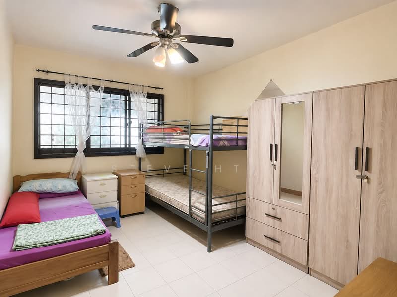 414 Bukit Batok West Avenue 4, 414 Bukit Batok West Avenue 4, 2 Bedrooms, 786 sqft, HDB Flat For Sale, by Steve Htet, 500157528 - Bedroom - PropertyGuru.com.sg