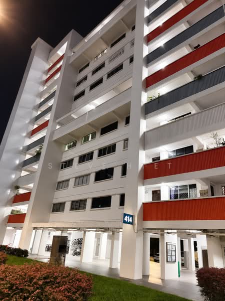 414 Bukit Batok West Avenue 4, 414 Bukit Batok West Avenue 4, 2 Bedrooms, 786 sqft, HDB Flat For Sale, by Steve Htet, 500157528 - Exterior - PropertyGuru.com.sg