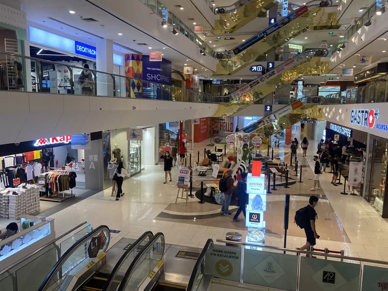 The Centrepoint, 176 Orchard Road, 452 sqft, Mall Shop For Sale, by Adrienne Yew, 500157529 - Interior - CommercialGuru.com.sg