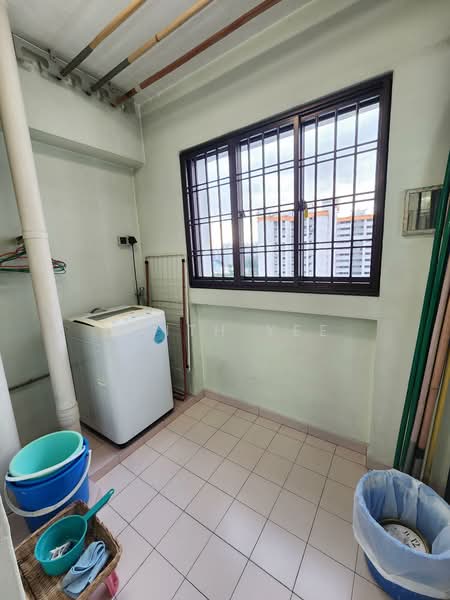 680C Jurong West Central 1, 680C Jurong West Central 1, 3 Bedrooms, 1,249 sqft, HDB Flat For Rent, by Faith Yee, 500157530 - Balcony - PropertyGuru.com.sg
