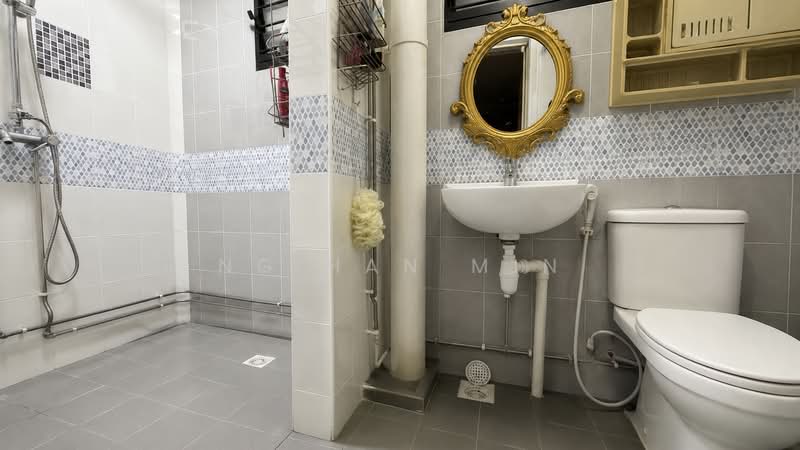 820 Woodlands Street 82, 820 Woodlands Street 82, 6 Bedrooms, 1,905 sqft, HDB Flat For Sale, by Ng Han Min, 500157532 - Bathroom - PropertyGuru.com.sg