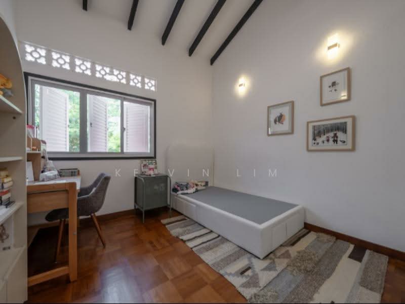 D15 FH ⭐️CORNER TERRACE⭐️ EUNOS MRT. ULTIMATE CONVENIENCE, Corner terrace | MRT | Park 2 cars | Move in. Renovate.. Rebuild | Lorong Changi | Langsat, 4 Bedrooms, 3,090 sqft, Corner Terrace For Sale, by Kelvin Lim, 500157534 - Bedroom - PropertyGuru.com.sg