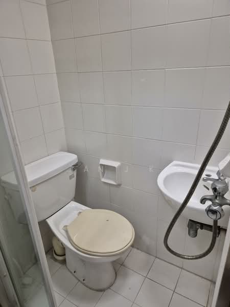 Changi Court, 706 Upper Changi Road East, 2 Bedrooms, 950 sqft, Condominium For Rent, by Tan J K, 500157536 - WC - PropertyGuru.com.sg