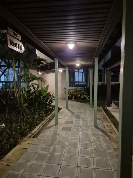 Changi Court, 706 Upper Changi Road East, 2 Bedrooms, 950 sqft, Condominium For Rent, by Tan J K, 500157536 - Exterior - PropertyGuru.com.sg