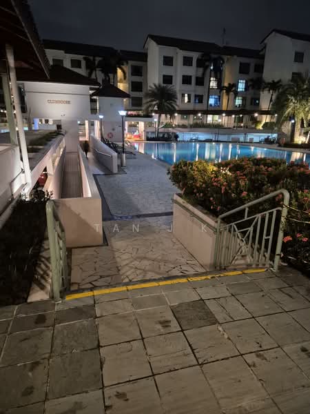 Changi Court, 706 Upper Changi Road East, 2 Bedrooms, 950 sqft, Condominium For Rent, by Tan J K, 500157536 - Exterior - PropertyGuru.com.sg