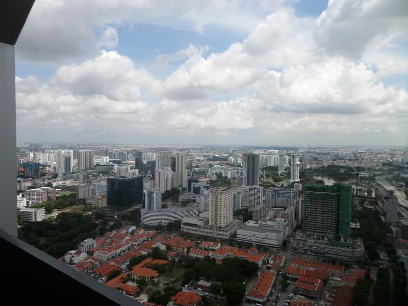 DUO Residences, 1 Fraser Street, 3 Bedrooms, 1,722 sqft, Apartment For Rent, by Standy Ong, 500157540 - Living Balcony view 2 - PropertyGuru.com.sg