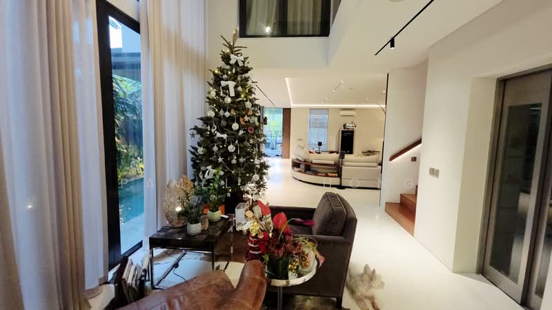 DESIGNER SHOWPIECE ⭐️ SELETAR HILLS ⭐️ ELEVATED SEMID ⭐️ POOL LIFT ☎️ PAM 90228600, Jalan Jarak/ Seletar Hills, 9 Bedrooms, 9,000 sqft, Semi-Detached House For Sale, by Pamela Chong, 500157541 - Living Room - PropertyGuru.com.sg