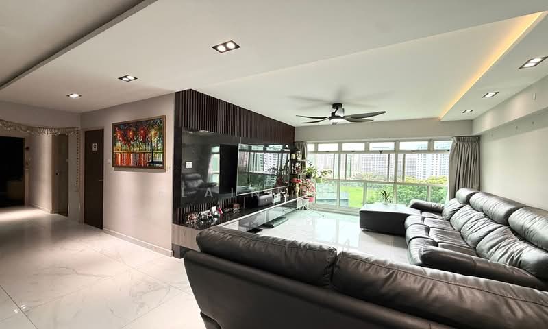 649 Punggol Central, 649 Punggol Central, 3 Bedrooms, 1,184 sqft, HDB Flat For Sale, by Elaine Lee, 500157552 - Living Room - PropertyGuru.com.sg