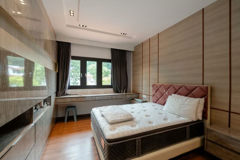 Westlake Avenue, Westlake Avenue, 5 Bedrooms, 5,000 sqft, Detached House For Sale, by Merwin Tan, 500157555 - Bedroom - PropertyGuru.com.sg
