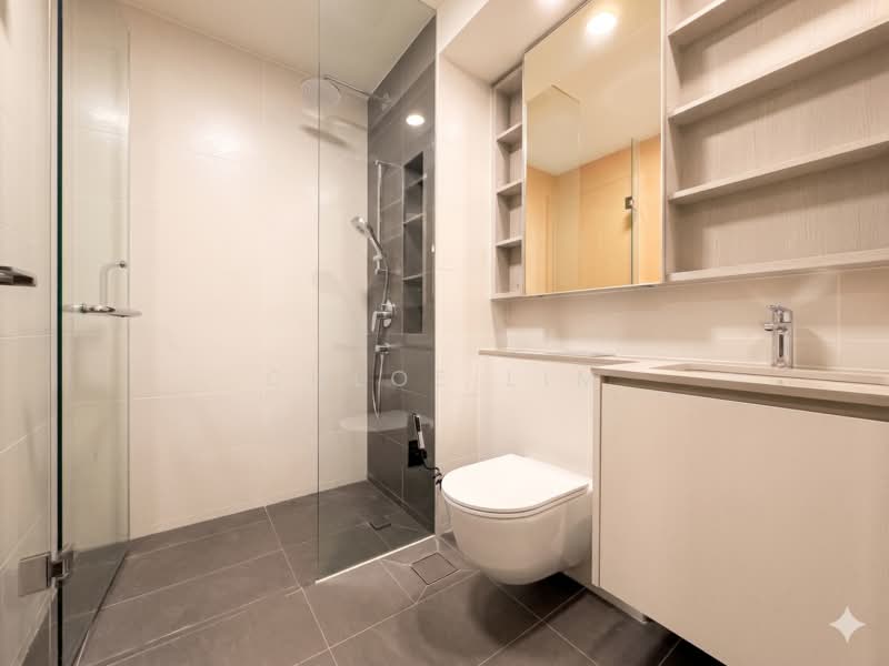 The Gazania, 5 How Sun Drive, 2 Bedrooms, 700 sqft, Condominium For Sale, by Chloe Lim, 500157556 - Bathroom - PropertyGuru.com.sg