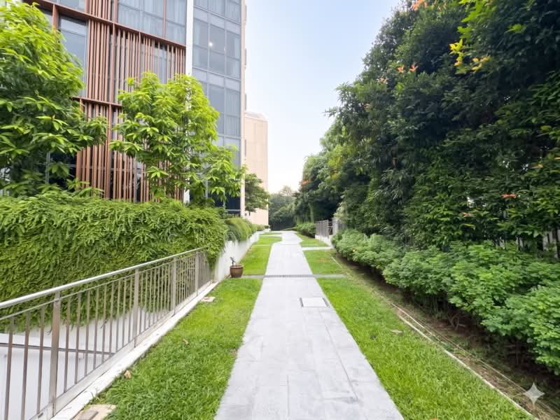 The Gazania, 5 How Sun Drive, 2 Bedrooms, 700 sqft, Condominium For Sale, by Chloe Lim, 500157556 - Exterior - PropertyGuru.com.sg
