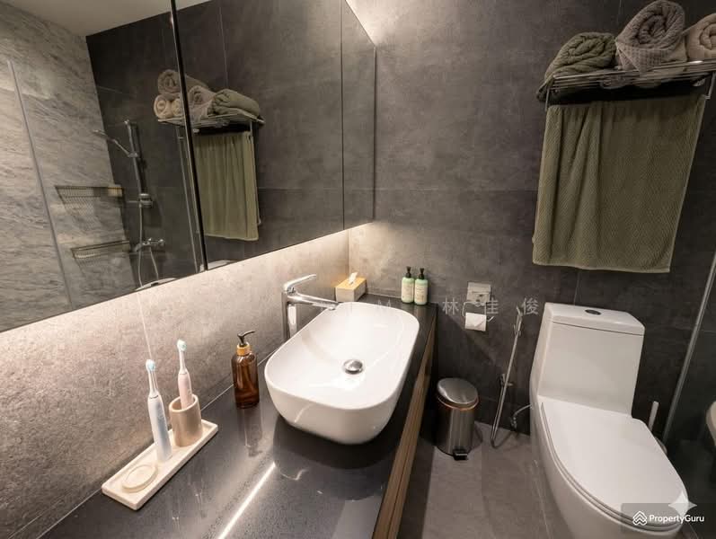 Le Hill, 44 Pasir Panjang Hill, 3 Bedrooms, 1,206 sqft, Condominium For Sale, by Andy Lim 林佳俊, 500157572 - Bathroom - PropertyGuru.com.sg