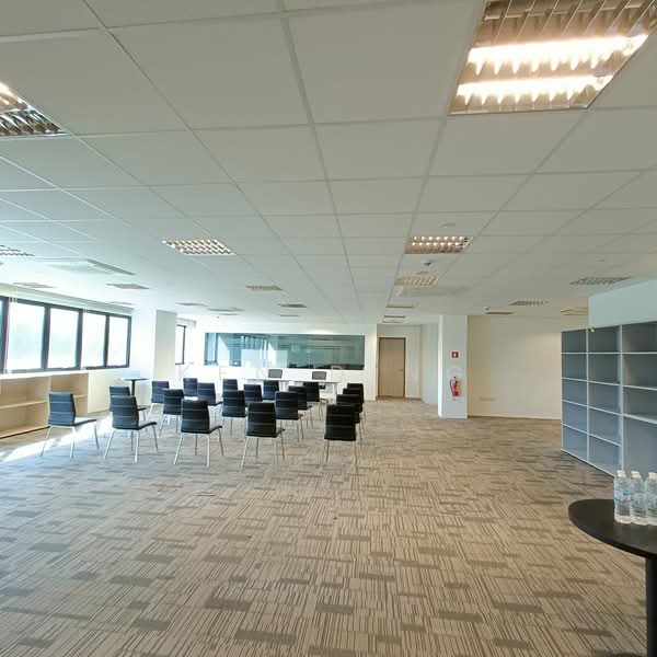 TEE Building, 25 Bukit Batok Street 22, 11,000 sqft, Office For Rent, by Ken Ding, 500157575 - Interior - CommercialGuru.com.sg