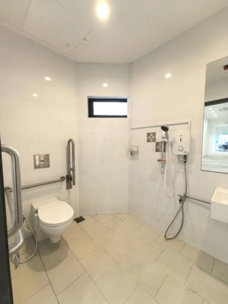 Ground Floor Shophouse at Townshend Road, near Jalan Besar MRT, , 1,150 sqft, Shop / Shophouse For Rent, by Cindy Lew, 500157576 - Bathroom - CommercialGuru.com.sg