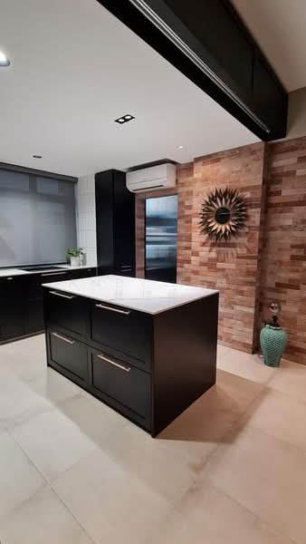 Avila Gardens, 11 Flora Road, 4 Bedrooms, 1,755 sqft, Condominium For Sale, by Andy Lim 林佳俊, 500157582 - Kitchen - PropertyGuru.com.sg