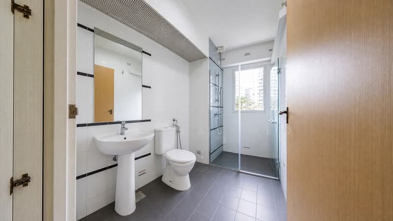 267A Punggol Field, 267A Punggol Field, 3 Bedrooms, 1,238 sqft, HDB Flat For Sale, by Nicholas Teo, 500157591 - Bathroom - PropertyGuru.com.sg