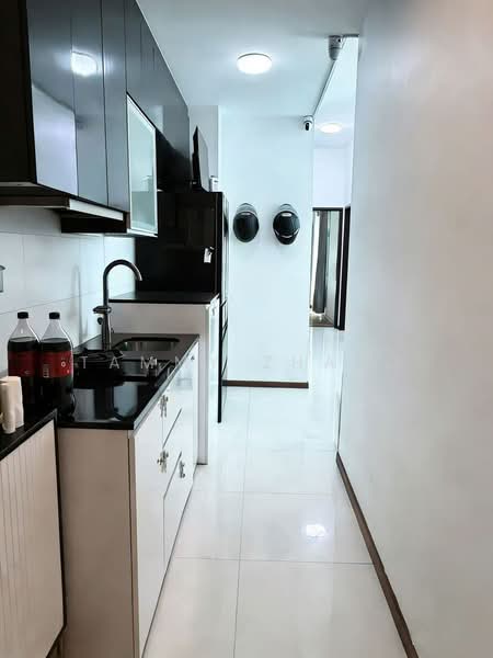 Bliss Loft, 25 Kim Keat Close, 2 Bedrooms, 797 sqft, Condominium For Sale, by Tammy Zhang, 500157594 - Kitchen - PropertyGuru.com.sg