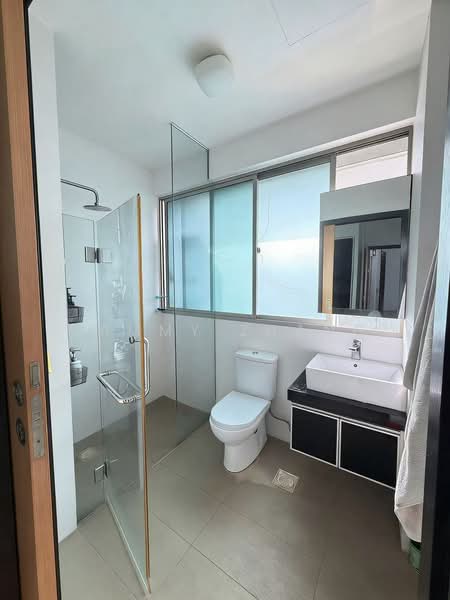 Bliss Loft, 25 Kim Keat Close, 2 Bedrooms, 797 sqft, Condominium For Sale, by Tammy Zhang, 500157594 - Bathroom - PropertyGuru.com.sg
