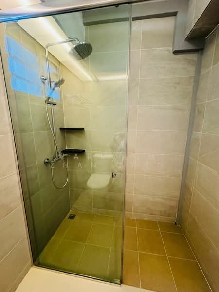 95C Henderson Road, 95C Henderson Road, 3 Bedrooms, 1,216 sqft, HDB Flat For Sale, by Mark Lim Zhan Chen, 500157597 - Bathroom - PropertyGuru.com.sg