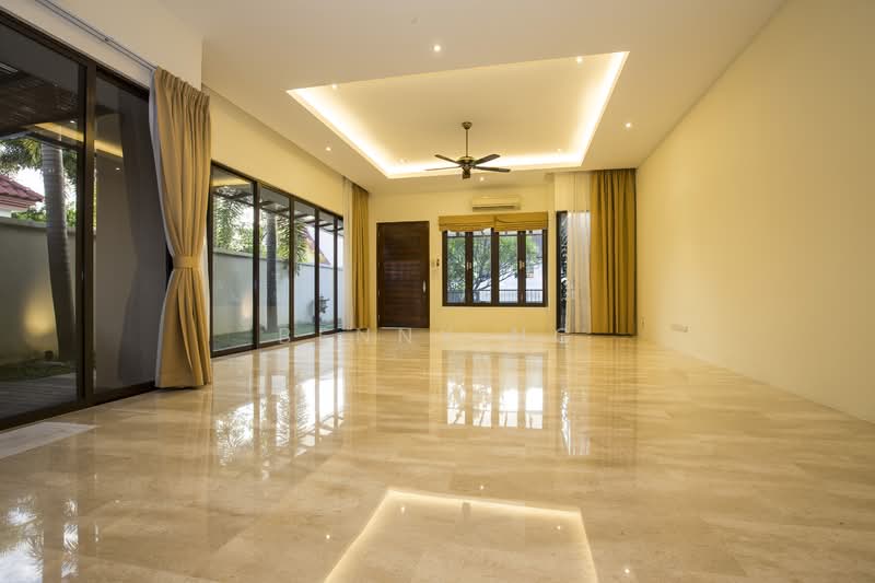 Serangoon Garden Estate, Serangoon Garden Way, 5 Bedrooms, 4,500 sqft, Semi-Detached House For Rent, by Benny Ng, 500157605 - Dining Room - PropertyGuru.com.sg