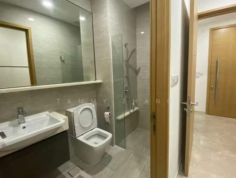 City Gate, 371 Beach Road, Studio, 300 sqft, Apartment For Rent, by Tammy Zhang, 500157609 - Bathroom - PropertyGuru.com.sg