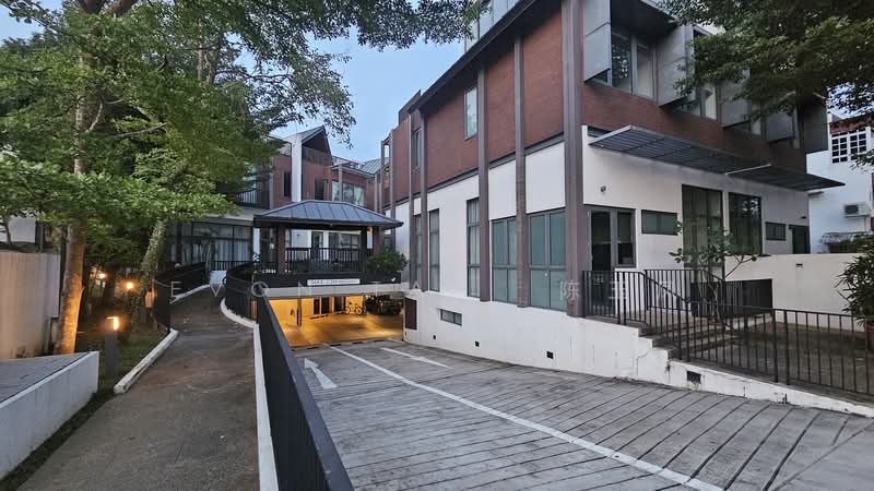 Alias Villas, JALAN HAJI ALIAS, 5 Bedrooms, 3,229 sqft, Town House For Rent, by Evon Tan 陈玉凤, 500157610 - Exterior - PropertyGuru.com.sg