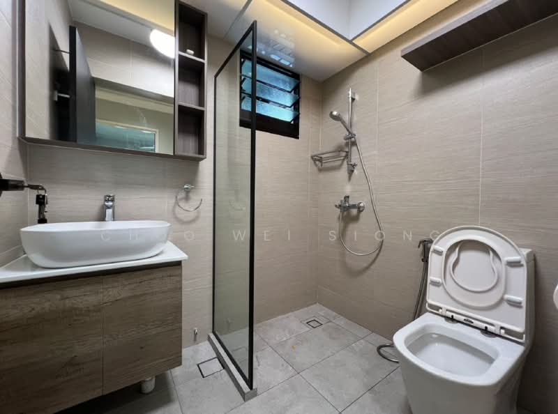 606B Tampines Street 61, 606B Tampines Street 61, 2 Bedrooms, 990 sqft, HDB Flat For Sale, by Choo Wei Siong, 500157612 - Common Bathroom - PropertyGuru.com.sg