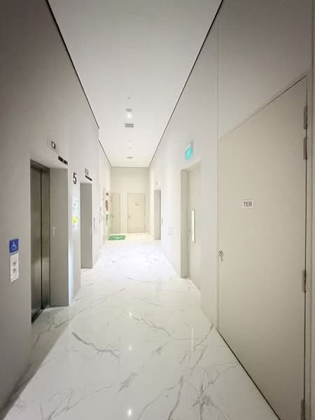 Alexandra Road, alexandra road, 3,340 sqft, Office For Rent, by Tammy Zhang, 500157613 - Corridor - CommercialGuru.com.sg
