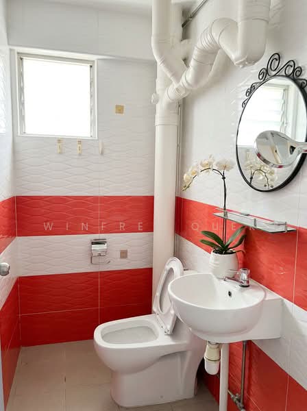 855 Tampines Street 83, 855 Tampines Street 83, Room Rental, 180 sqft, HDB Flat For Rent, by Winfred Quek, 500157621 - Bathroom - PropertyGuru.com.sg