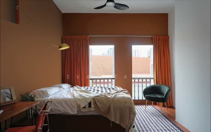 Master Room Beside Chinatown MRT!, , Room Rental, 161 sqft, Shophouse For Rent, by Evan Tan, 500157623 - Bedroom - PropertyGuru.com.sg