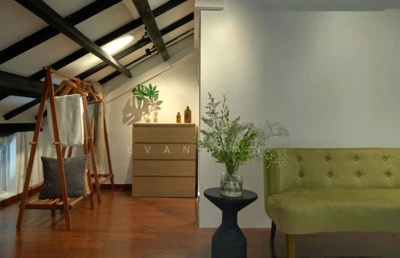 Master Room Mins walk to Somerset!, , Room Rental, 291 sqft, Shophouse For Rent, by Evan Tan, 500157625 - Interior - PropertyGuru.com.sg