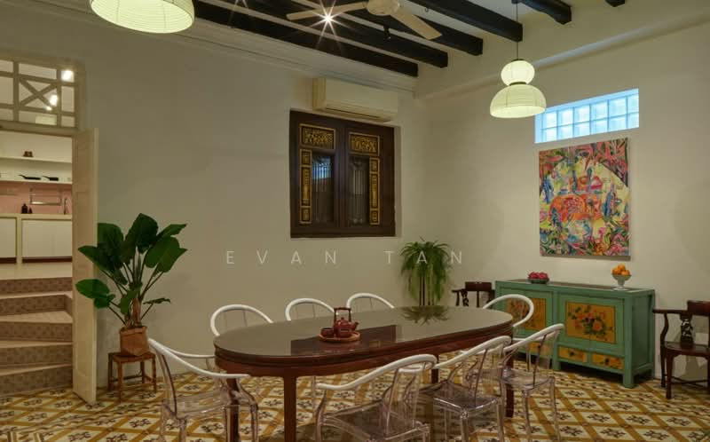 Master Room Mins walk to Somerset!, , Room Rental, 291 sqft, Shophouse For Rent, by Evan Tan, 500157625 - PropertyGuru.com.sg