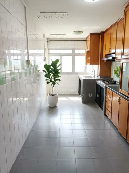 344 Woodlands Street 32, 344 Woodlands Street 32, 3 Bedrooms, 904 sqft, HDB Flat For Sale, by Winfred Quek, 500157627 - Kitchen - PropertyGuru.com.sg