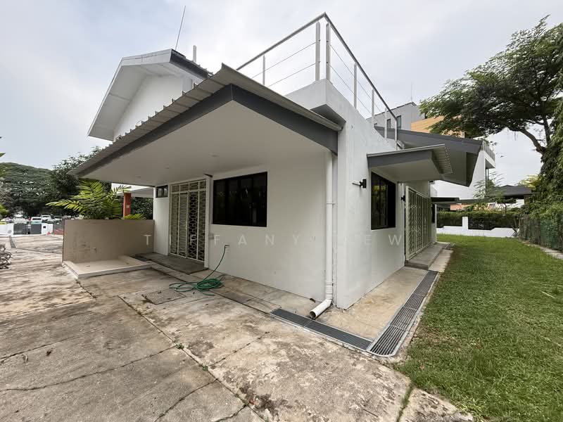 Newly Refurbished Bungalow By The Beach!, , 4 Bedrooms, 3,500 sqft, Detached House For Rent, by Tiffany Yew, 500157629 - Exterior - PropertyGuru.com.sg