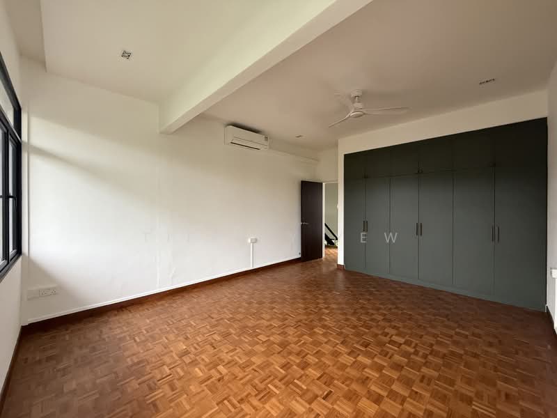 Newly Refurbished Bungalow By The Beach!, , 4 Bedrooms, 3,500 sqft, Detached House For Rent, by Tiffany Yew, 500157629 - Bedroom 1 - PropertyGuru.com.sg