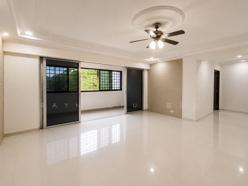 701 Jurong West Street 71, 701 Jurong West Street 71, 4 Bedrooms, 1,636 sqft, HDB Flat For Sale, by Rayne Chua 蔡美慧, 500157635 - Living Room - PropertyGuru.com.sg