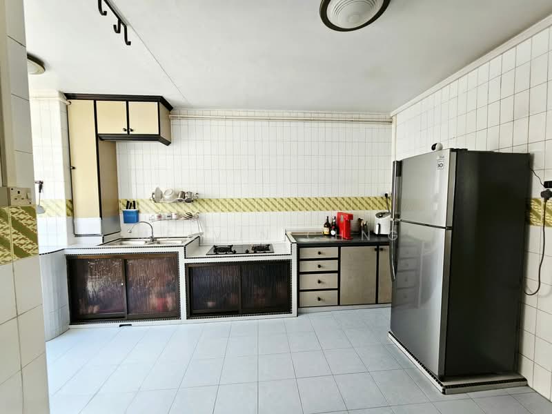 751 Jurong West Street 73, 751 Jurong West Street 73, 3 Bedrooms, 1,119 sqft, HDB Flat For Sale, by Melvin Chng, 500157645 - Kitchen - PropertyGuru.com.sg