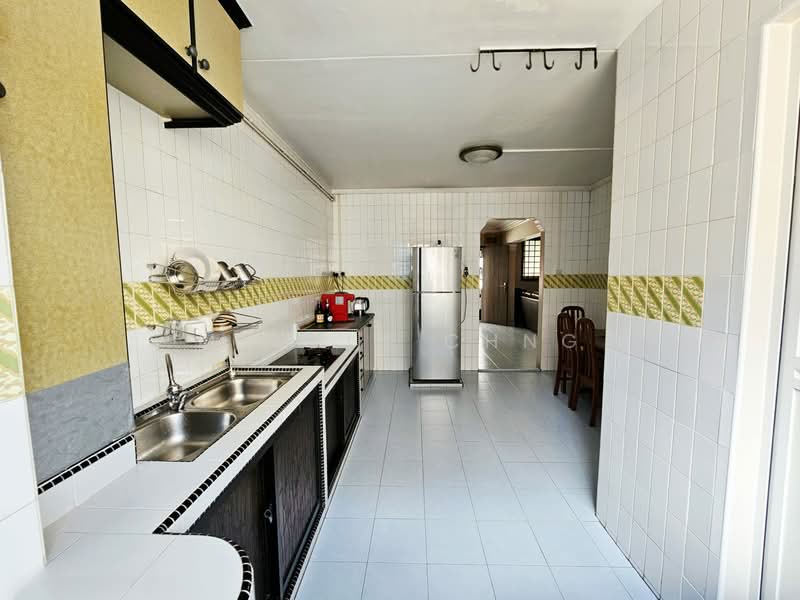751 Jurong West Street 73, 751 Jurong West Street 73, 3 Bedrooms, 1,119 sqft, HDB Flat For Sale, by Melvin Chng, 500157645 - Kitchen - PropertyGuru.com.sg