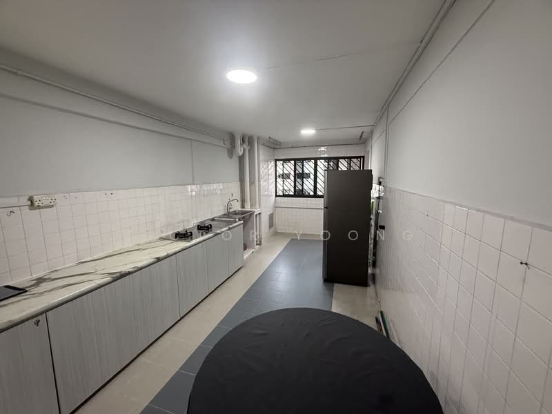 702 West Coast Road, 702 West Coast Road, 2 Bedrooms, 721 sqft, HDB Flat For Rent, by Victor Yoong, 500157648 - Kitchen - PropertyGuru.com.sg