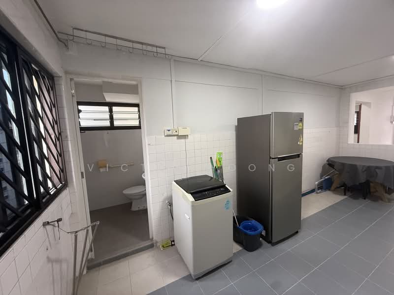 702 West Coast Road, 702 West Coast Road, 2 Bedrooms, 721 sqft, HDB Flat For Rent, by Victor Yoong, 500157648 - Bathroom - PropertyGuru.com.sg