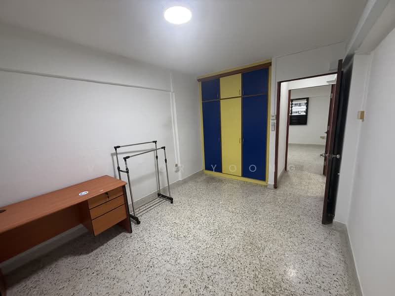 702 West Coast Road, 702 West Coast Road, 2 Bedrooms, 721 sqft, HDB Flat For Rent, by Victor Yoong, 500157648 - Master bedroom - PropertyGuru.com.sg