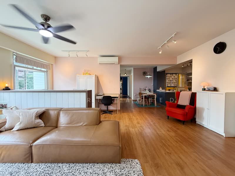 494H Tampines Street 45, 494H Tampines Street 45, 3 Bedrooms, 1,216 sqft, HDB Flat For Sale, by Nazri Baobed, 500157651 - Living Room - PropertyGuru.com.sg