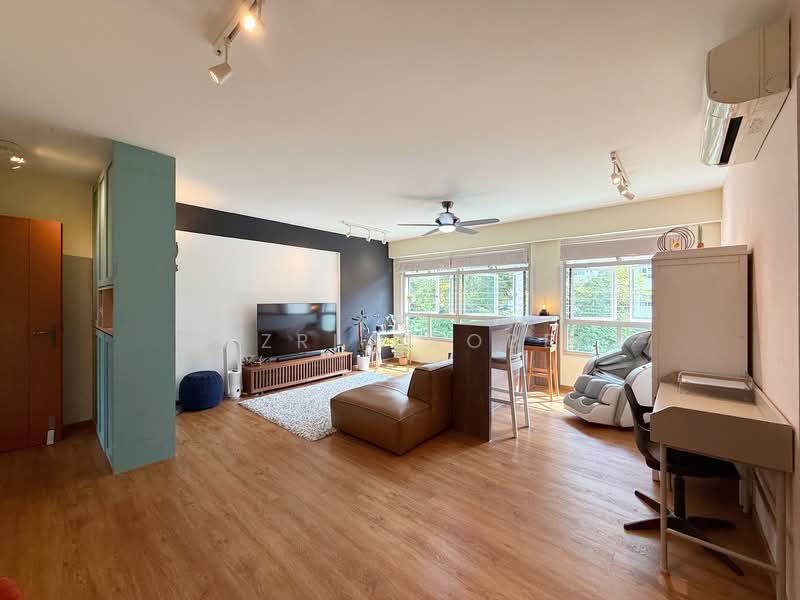 494H Tampines Street 45, 494H Tampines Street 45, 3 Bedrooms, 1,216 sqft, HDB Flat For Sale, by Nazri Baobed, 500157651 - Living Room - PropertyGuru.com.sg
